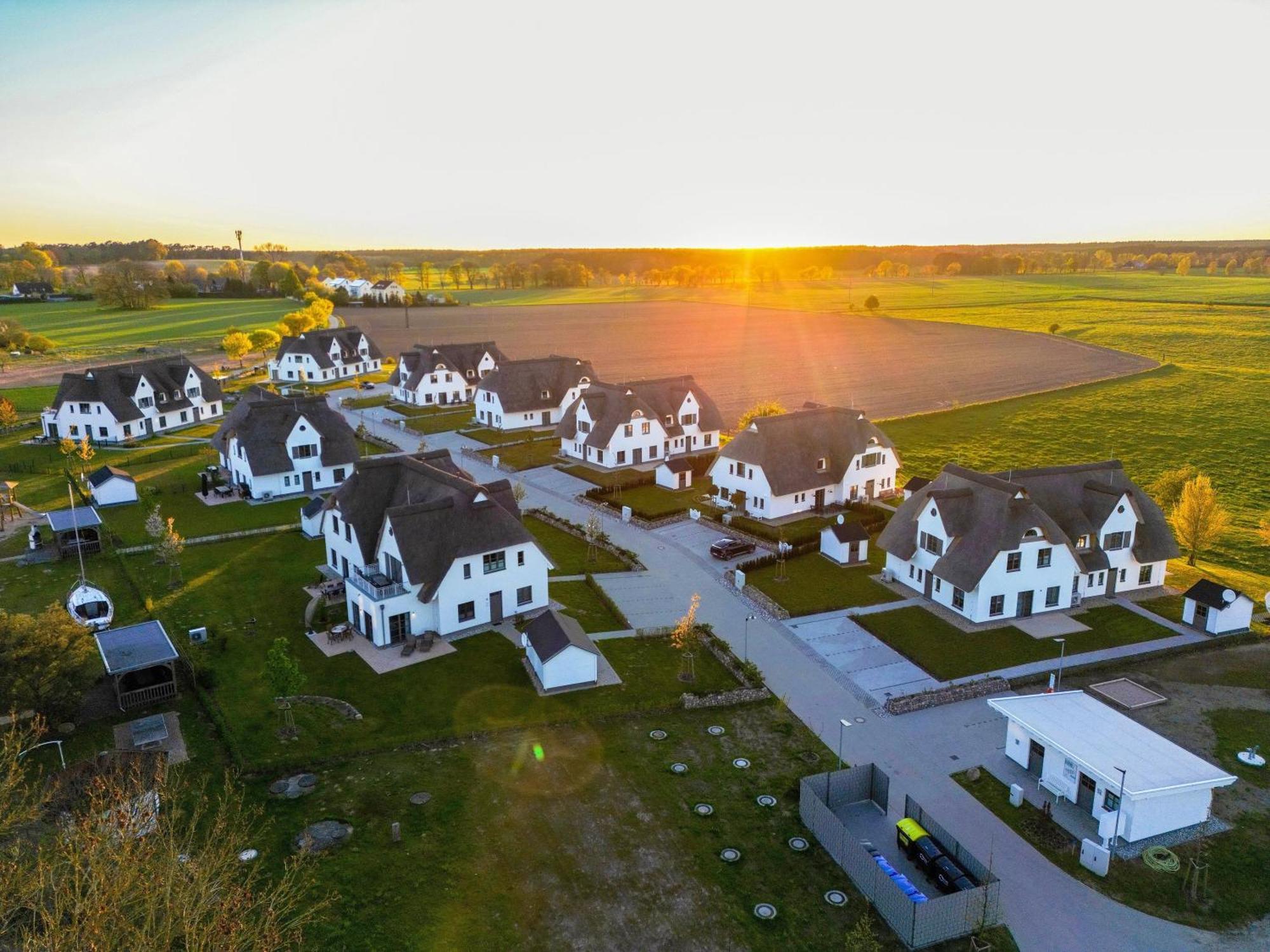 Вілла Inseldomizil Stolpe - Urlaub Unter Reet Auf Usedom Stolpe auf Usedom Екстер'єр фото